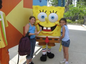 img_4252 Flashing gang signs with the Sponge-man